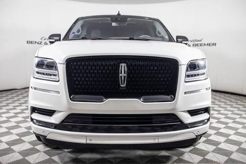 White 2021 Lincoln Navigator Reserve