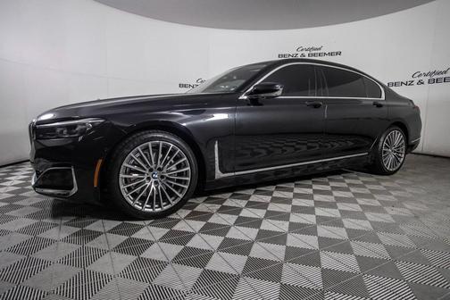 2021 BMW 740 740i