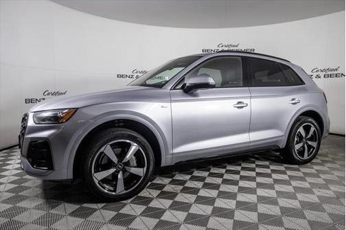 2022 Audi Q5 45 S line Premium Plus