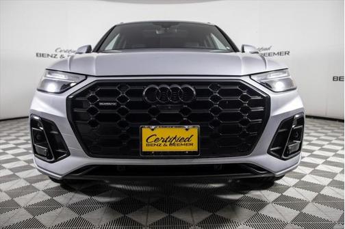 2022 Audi Q5 45 S line Premium Plus