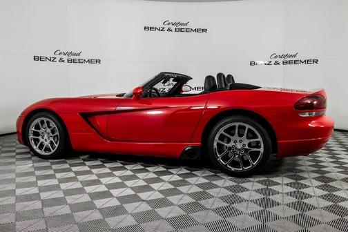 Photo 5 of 39 of 2003 Dodge Viper SRT-10