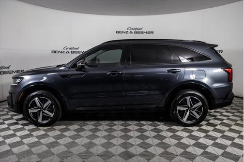 2021 Kia Sorento S