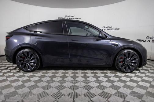 Stealth Grey 2024 Tesla Model Y Performance Dual Motor All-Wheel Drive