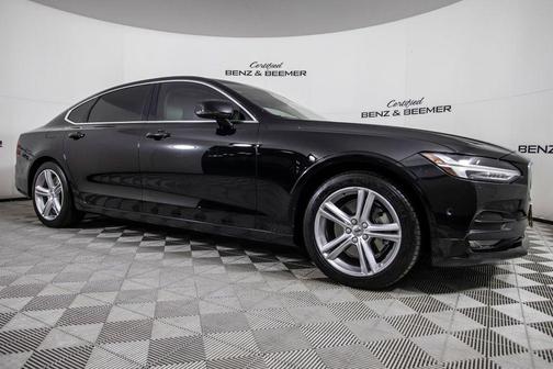 2018 Volvo S90 T5 Momentum