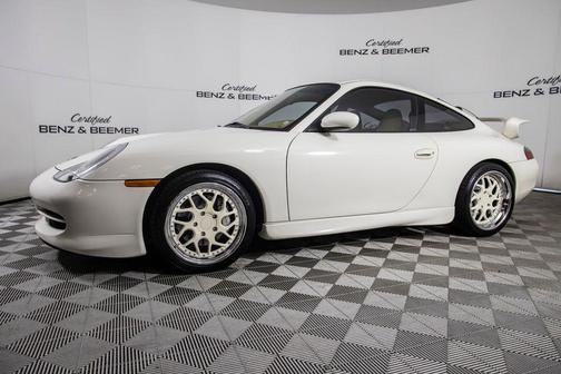 2001 Porsche 911 Carrera 4