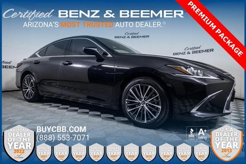 2025 Lexus ES 300h Base