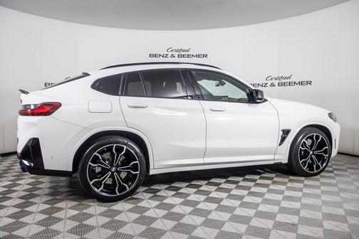 2025 BMW X4 M AWD