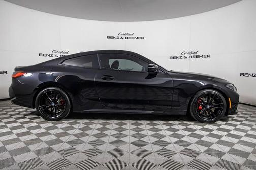 Black Sapphire Metallic 2023 BMW M440 i