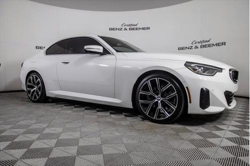 2022 BMW 230 i