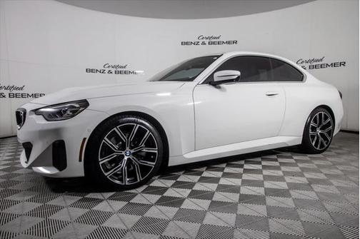 2022 BMW 230 i