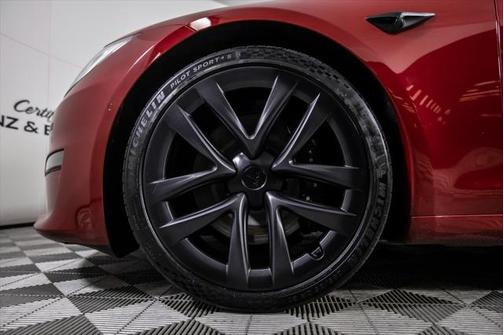 2021 Tesla Model S Plaid