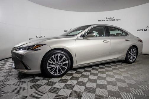 2020 Lexus ES 300h Base