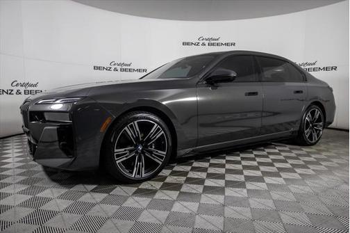 2023 BMW 740 i