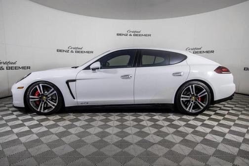 2016 Porsche Panamera GTS