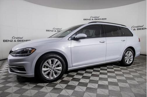 2018 Volkswagen Golf SportWagen TSI S