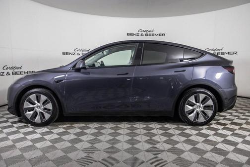 2022 Tesla Model Y Long Range Dual Motor All-Wheel Drive