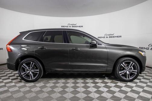 2019 Volvo XC60 T5 Momentum