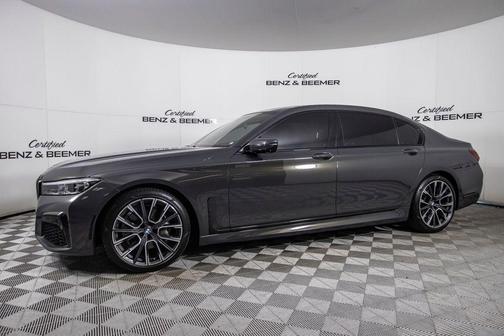 2021 BMW 740 740i
