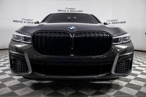 2021 BMW 740 740i
