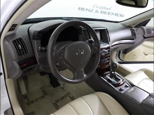 2012 INFINITI G37 Journey