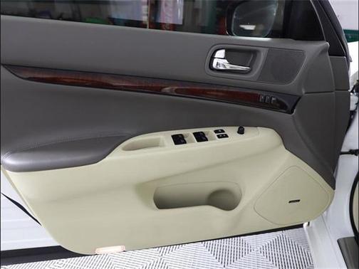 2012 INFINITI G37 Journey