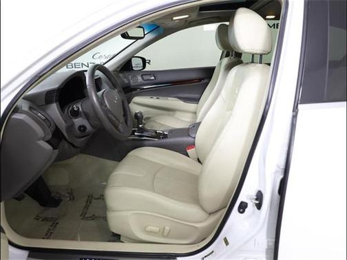 2012 INFINITI G37 Journey