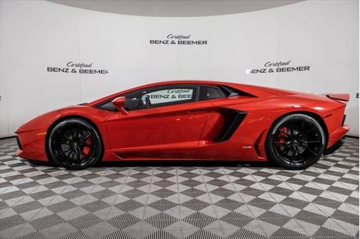 2015 Lamborghini Aventador LP700-4