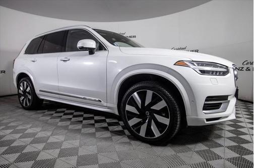 2023 Volvo XC90 Recharge Plug-In Hybrid T8 Ultimate 6-Seater