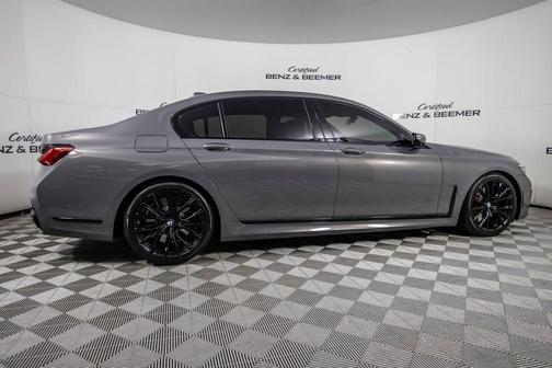 2021 BMW 750 i xDrive