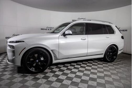 2025 BMW X7 xDrive40i