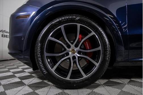 2024 Porsche Cayenne S