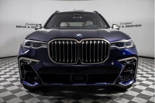 2022 BMW X7 M50i