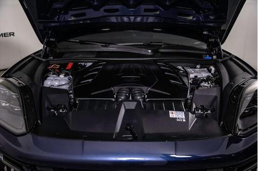 2024 Porsche Cayenne S