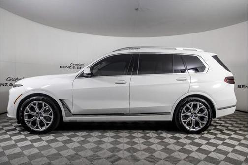 2025 BMW X7 xDrive40i