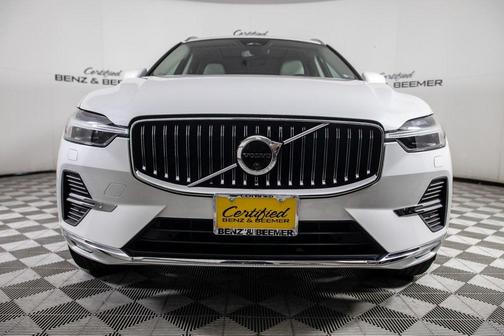 2022 Volvo XC60 B6 Inscription