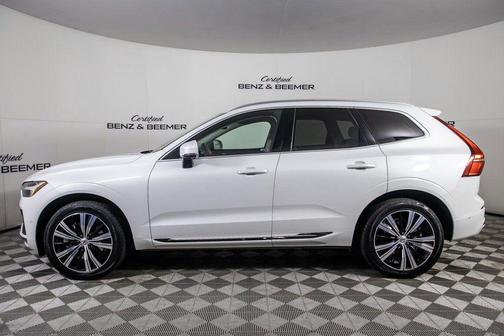 2022 Volvo XC60 B6 Inscription