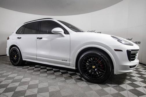 2017 Porsche Cayenne GTS
