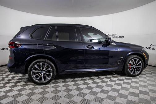 Carbon Black Metallic 2024 BMW X5 sDrive40i