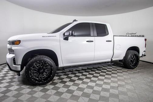 Summit White 2020 Chevrolet Silverado 1500 Custom