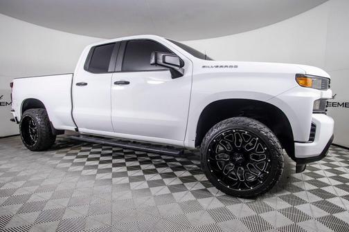 Summit White 2020 Chevrolet Silverado 1500 Custom