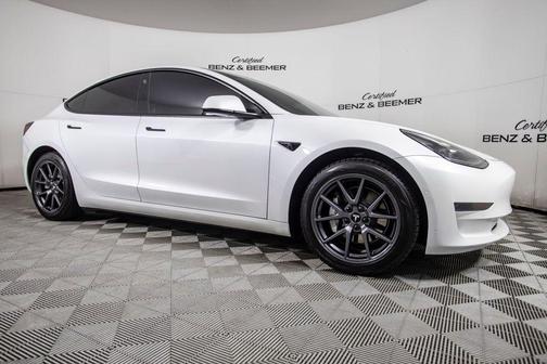 2021 Tesla Model 3 Standard Range Plus