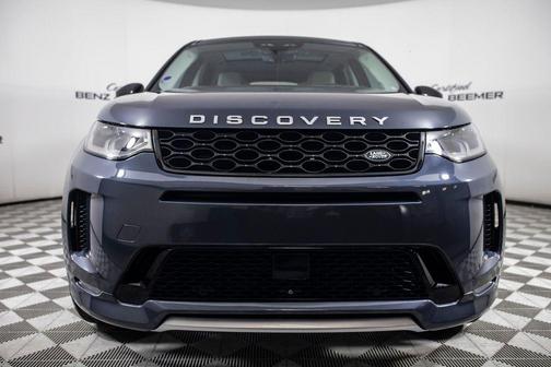 Varesine Blue Metallic 2024 Land Rover Discovery Sport Core S