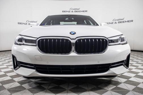 Alpine White 2023 BMW 530 i