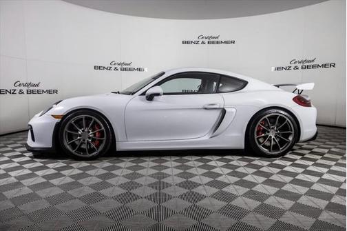 2016 Porsche Cayman GT4