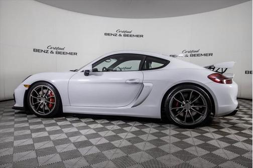 2016 Porsche Cayman GT4