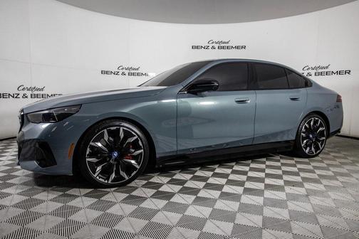 2024 BMW i5 M60