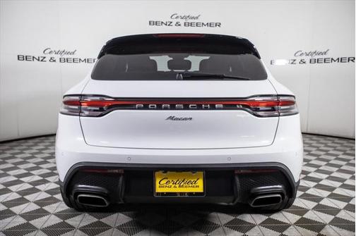 2023 Porsche Macan Base