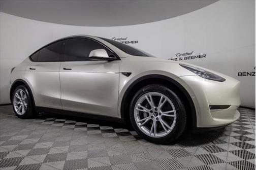 2021 Tesla Model Y Long Range Dual Motor All-Wheel Drive