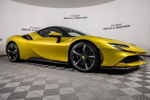 2024 Ferrari SF90 Spider Base