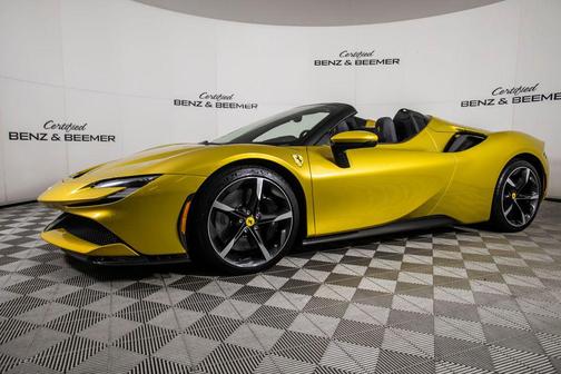 2024 Ferrari SF90 Spider Base